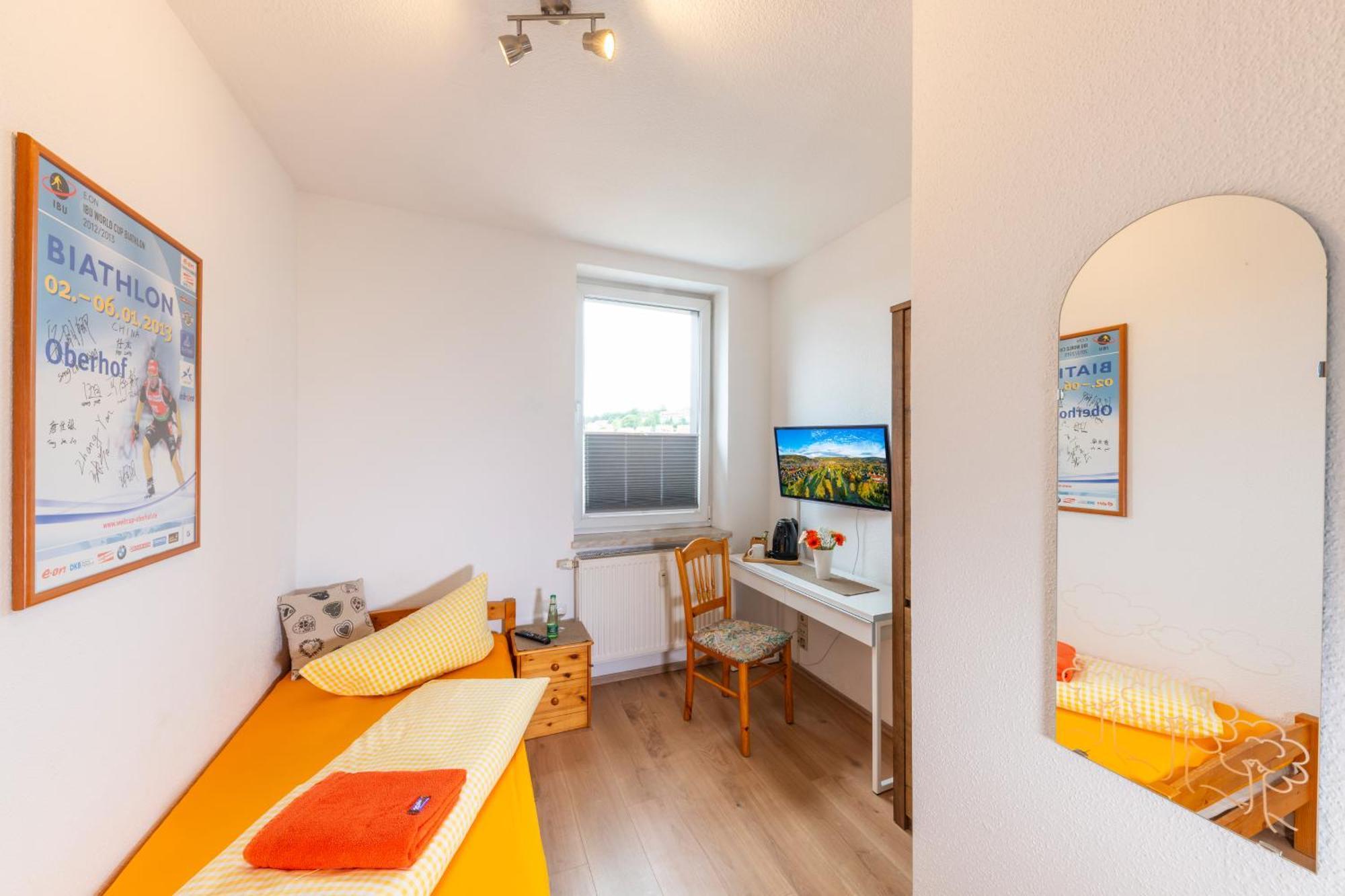 Pension Zum Schotten Zella-Mehlis Esterno foto